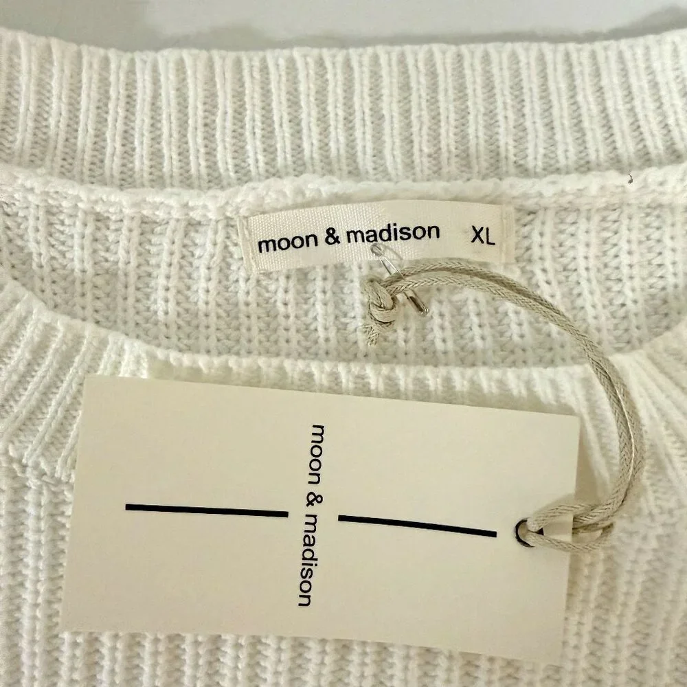 *NEW* Moon & Madison Salty Sweatshirt - Picture 7 of 11